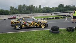 Po driftingu drugim autem