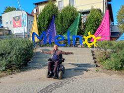 Przed napisem &quotMielno&quot